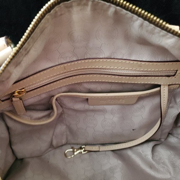 Michael Kors Grayson Handbag and Wristlet - Picture 7 of 9